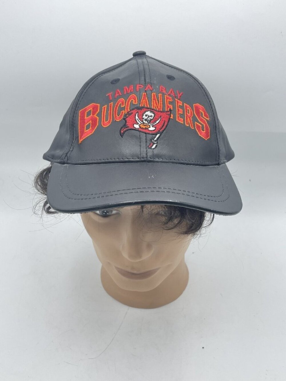 Tampa Bay Buccaneers Bucs Vintage Leather Strapback Hat Cap Team NFL Embroidered